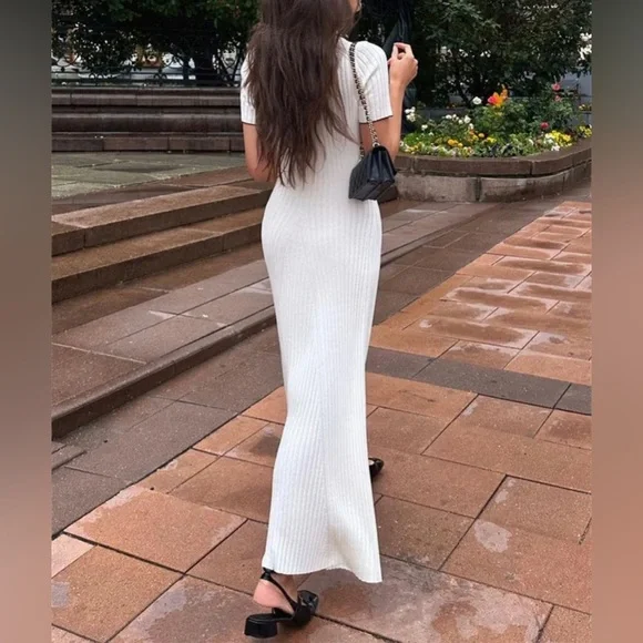 White Ribbed Maxi Dress with Buttons - Picture 4 of 16